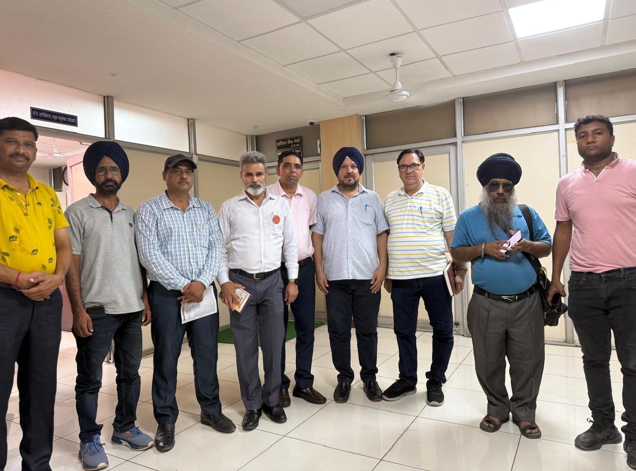ਬਦਲੀਆਂ ਲਈ ਸਟੇਸ਼ਨ ਚੁਆਇਸ ਕਰਨ ਵਾਲੇ ਅਧਿਆਪਕ ਈ ਪੰਜਾਬ ਪੋਰਟਲ ਨਾ ਚੱਲਣ ਕਾਰਨ ਸਾਰਾ ਦਿਨ ਹੁੰਦੇ ਰਹੇ ਖੱਜਲ ਖੁਆਰ